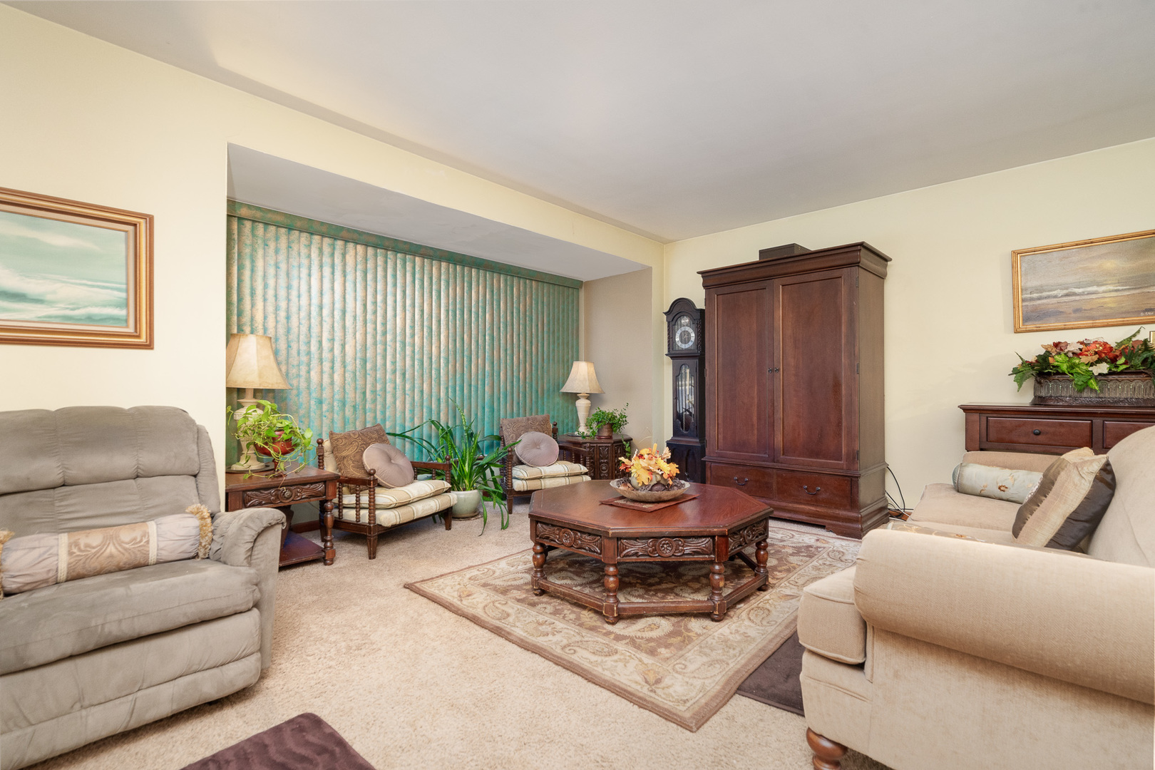 4225 West Marquette Road Chicago, IL 60629 - Photo 7 of 26 a living room with furniture and a potted plant