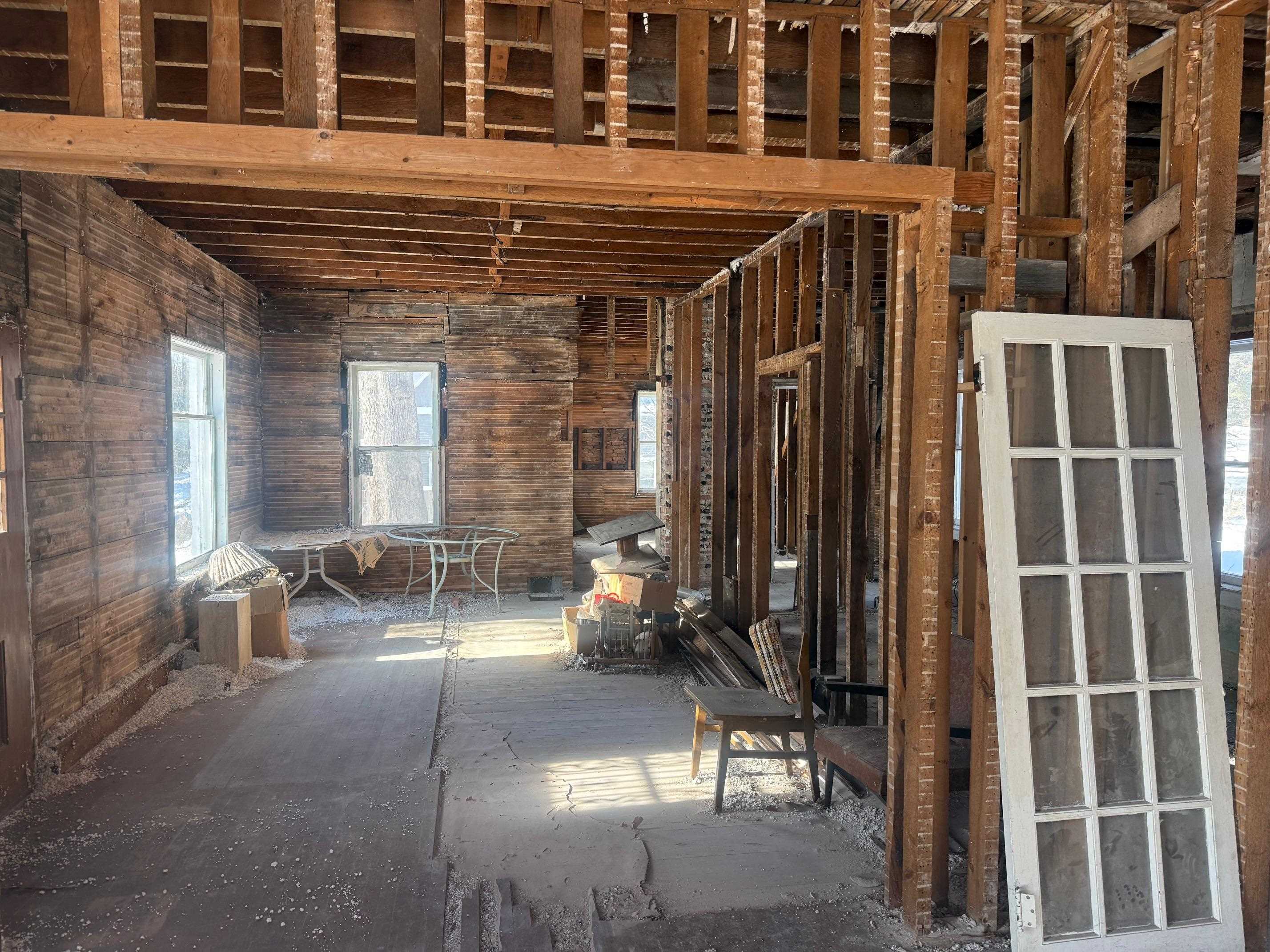 310 Granite Street Waupaca, WI 54981 - Photo 3 of 9