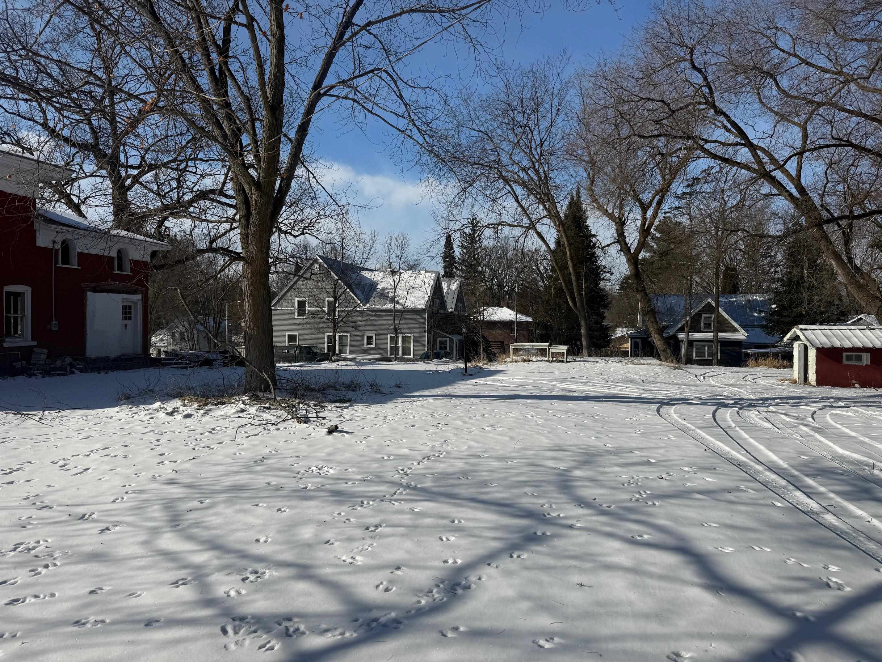 310 Granite Street Waupaca, WI 54981 - Photo 8 of 9