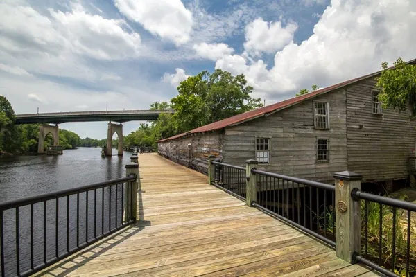 $595,000 | 1013 Elm Street, Conway, SC 29526