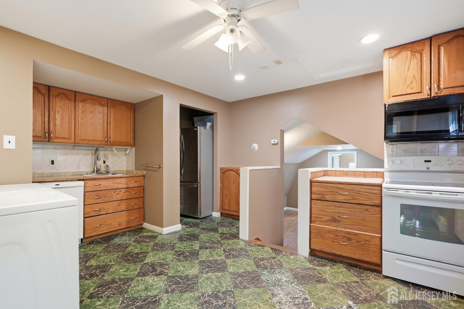 109 Fresh Ponds Road Monroe Township, NJ 08831 - Photo 30 of 41