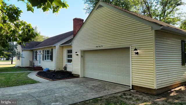 $395,000 | 2043 Highland Avenue, Dover, DE 19901