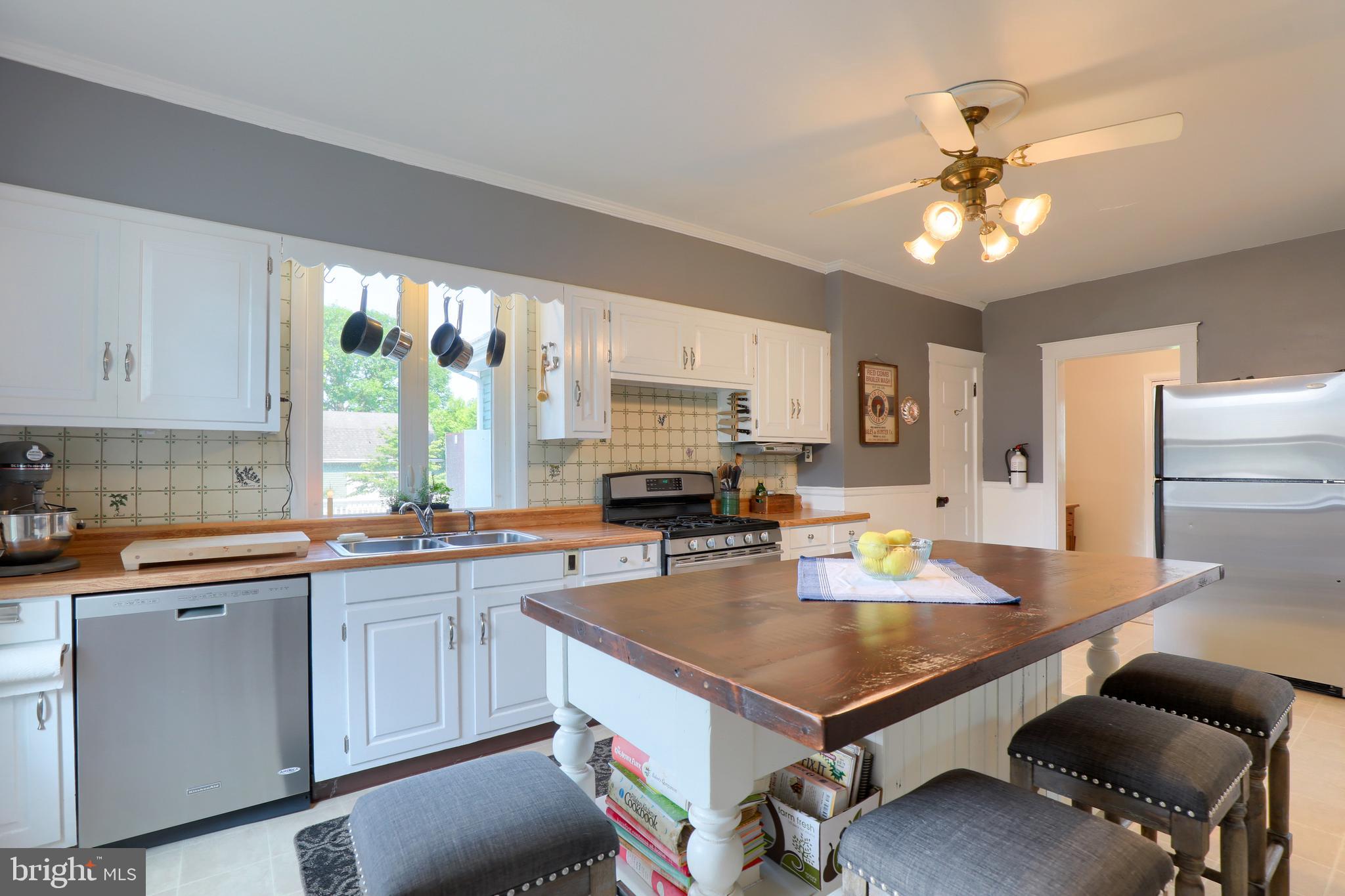 25 Queen Road Intercourse, PA 17529 - Photo 13 of 37 Gallery Image 13