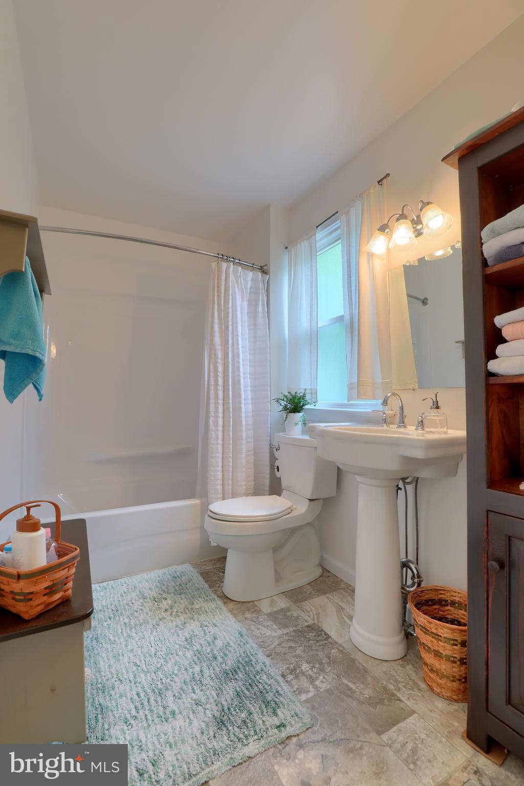 25 Queen Road Intercourse, PA 17529 - Photo 19 of 37 Gallery Image 19