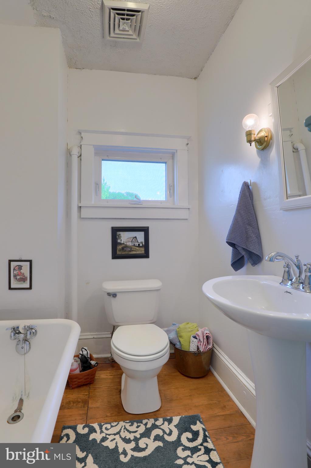 25 Queen Road Intercourse, PA 17529 - Photo 27 of 37 Gallery Image 27