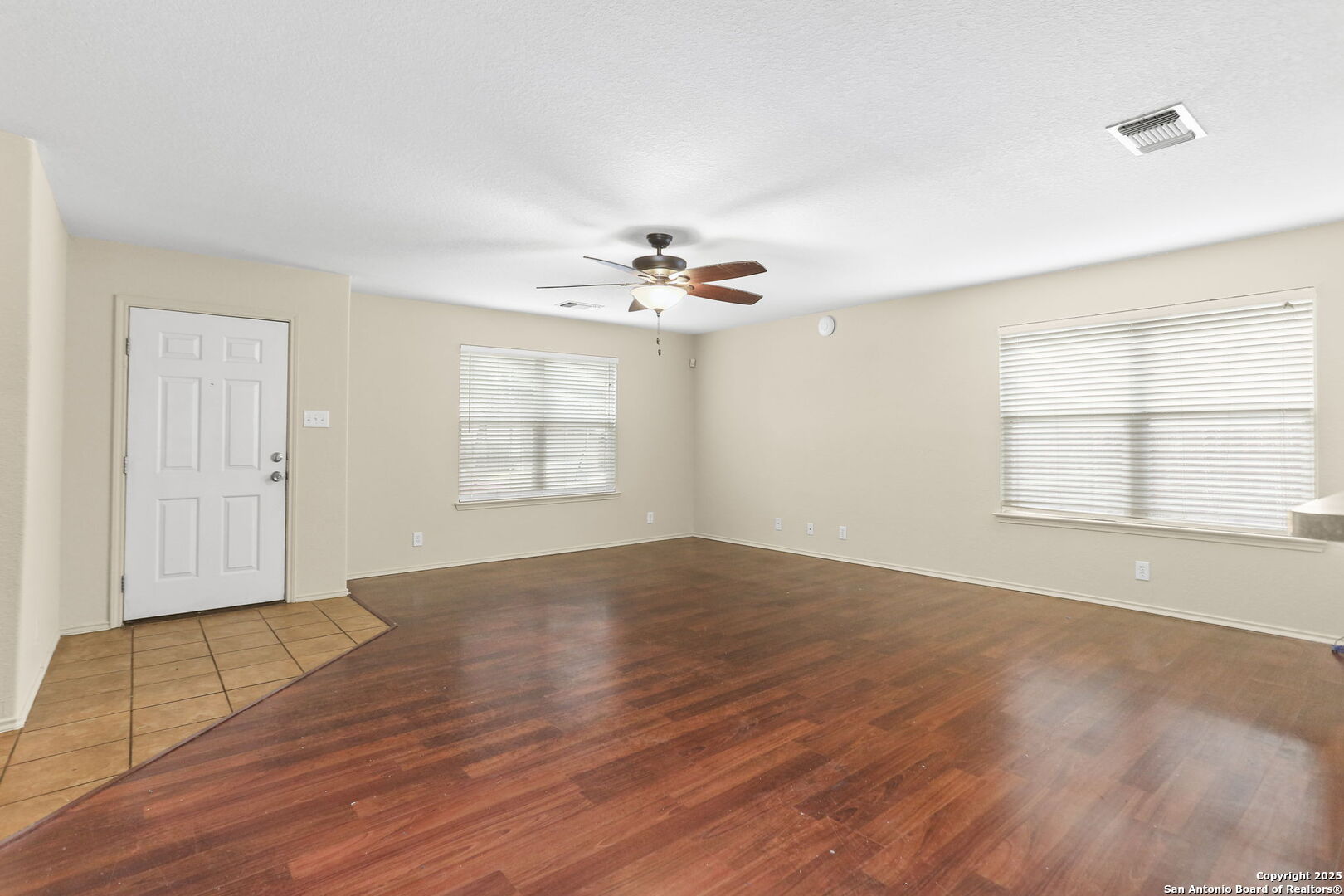 7707 Cold Mountain Converse, TX 78109 - Photo 4 of 27