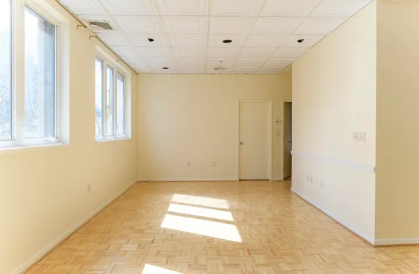 $3,100 | 75 Liberty Avenue, Unit C17, Jersey City, NJ 07306