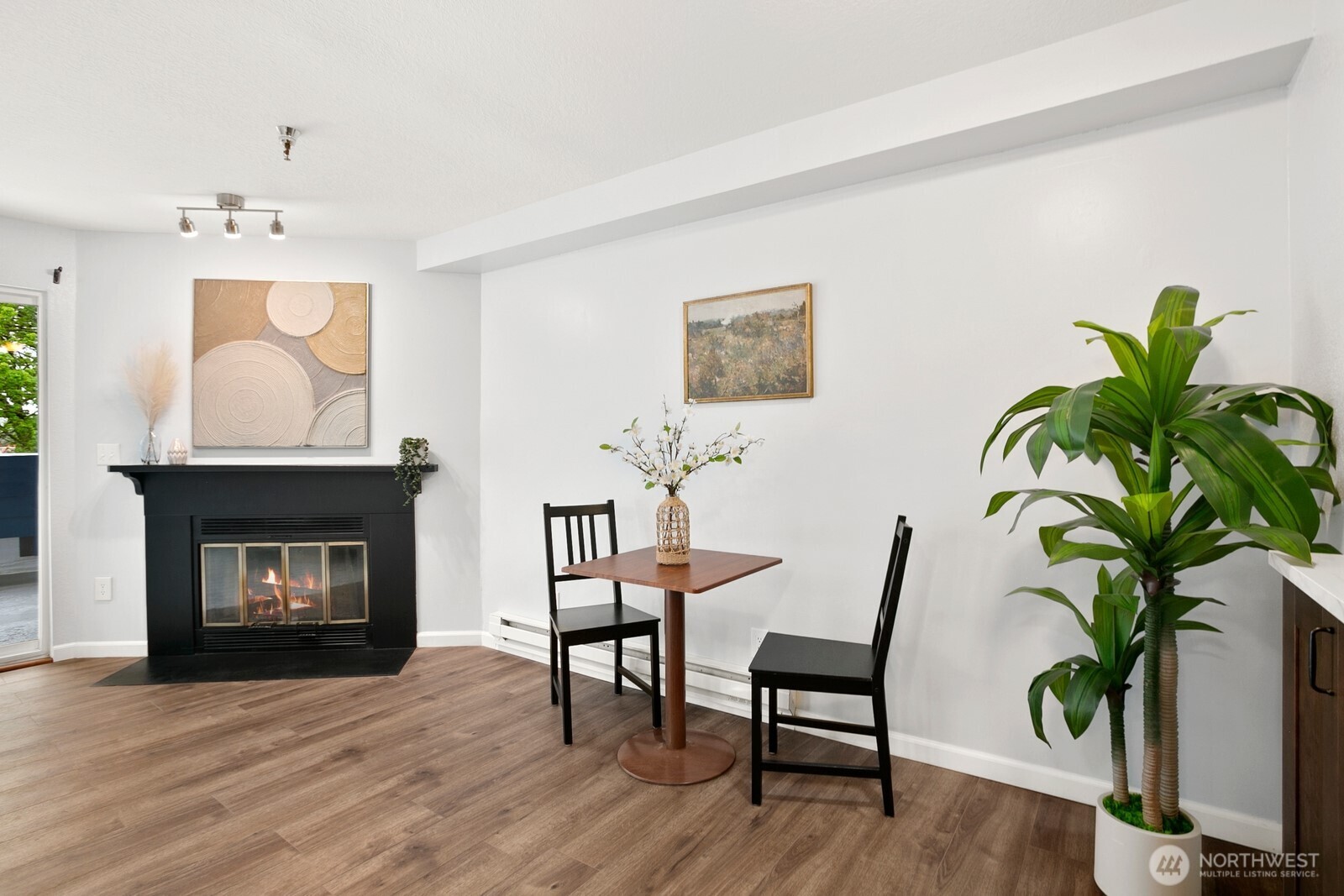 1100 Harrington Avenue Northeast, Unit 211 Renton, WA 98056 - Photo 8 of 20
