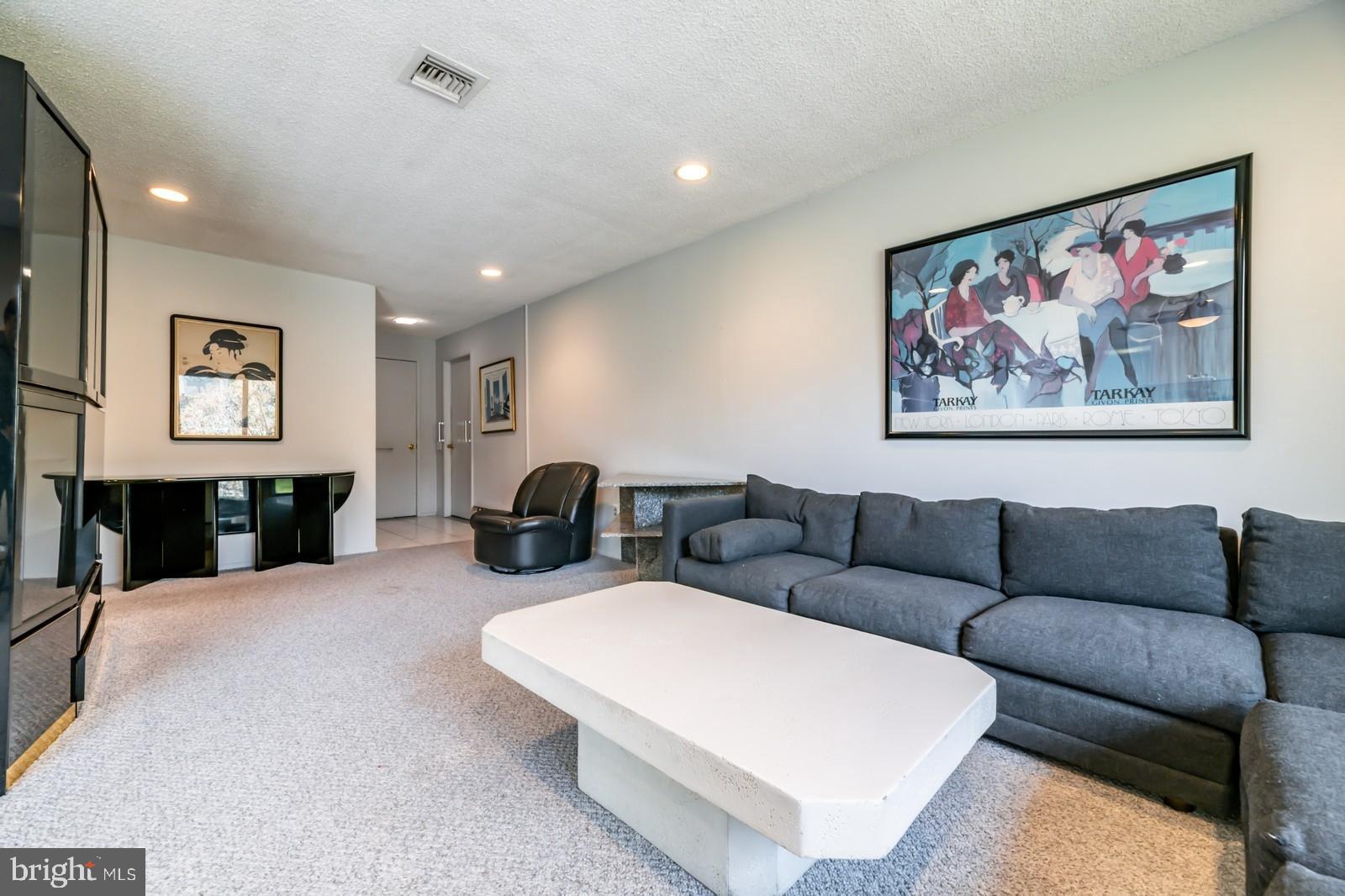 159A Pitman Road Monroe Township, NJ 08831 - Photo 8 of 36 Gallery Image 8