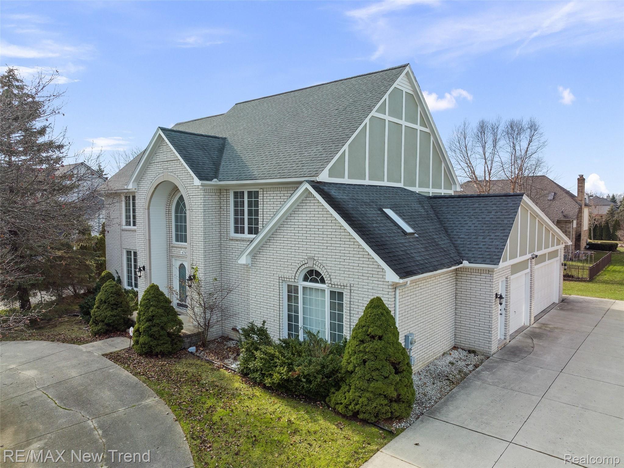 4797 Rambling Drive Troy, MI 48098 - Photo 3 of 59 4797 Rambling Dr-6.jpg