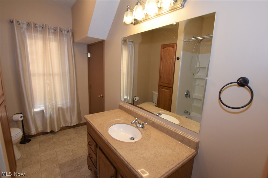 6715 Chestnut Street Sterling, OH 44276 - Photo 11 of 27