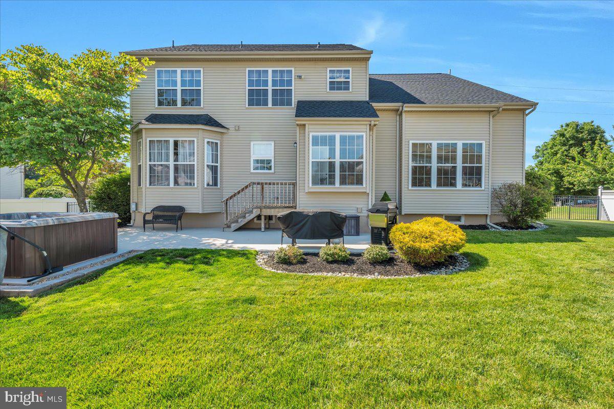 74 Candlewood Road Williamstown, NJ 08094 - Photo 34 of 45 Charming backyard oasis awaits you!