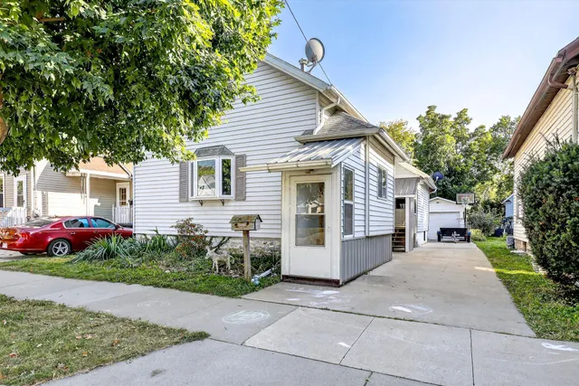 $150,000 | 819 Harney Avenue, Oshkosh, WI 54901