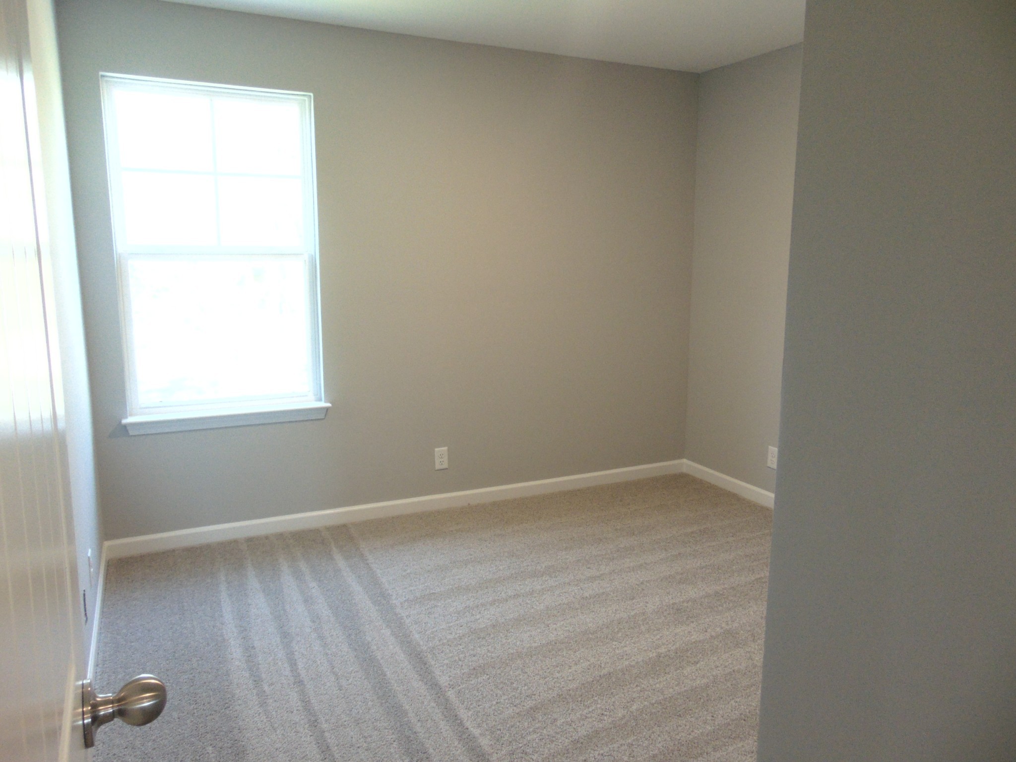 279 Spring Street La Vergne, TN 37086 - Photo 22 of 31 a view of an empty room and window