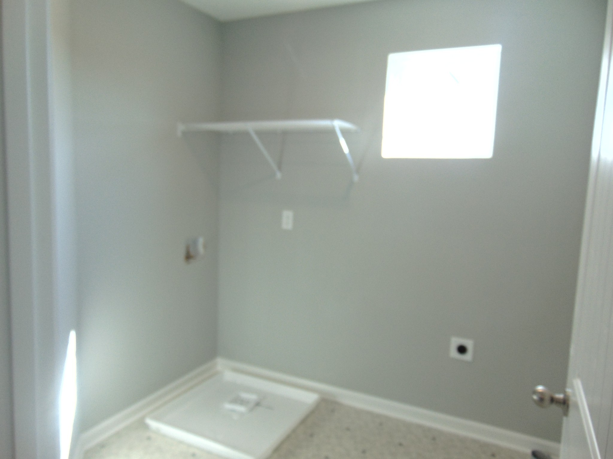 279 Spring Street La Vergne, TN 37086 - Photo 28 of 31 a bathroom with a window