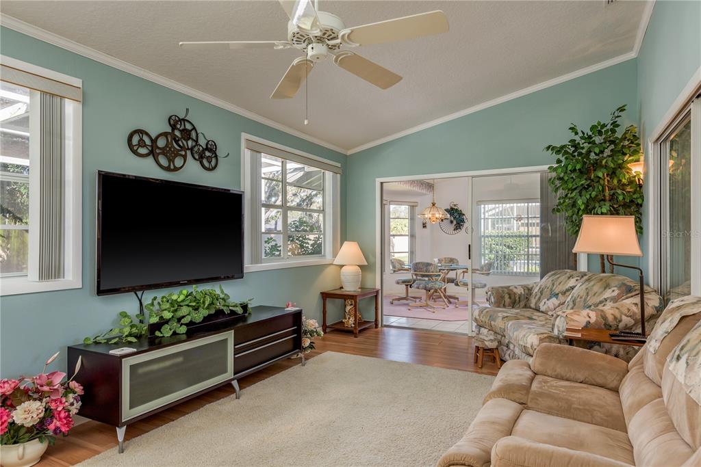 6045 Country Ridge Lane New Port Richey, FL 34655 - Photo 4 of 30 Gallery Image 4