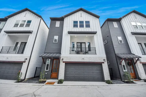 $570,000 | 927 Fisher Street, Unit B, Houston, TX 77018