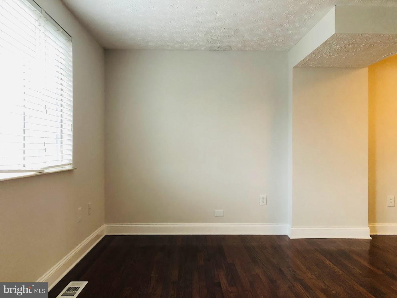 1636 Devil Lane Woodbridge, VA 22192 - Photo 11 of 29