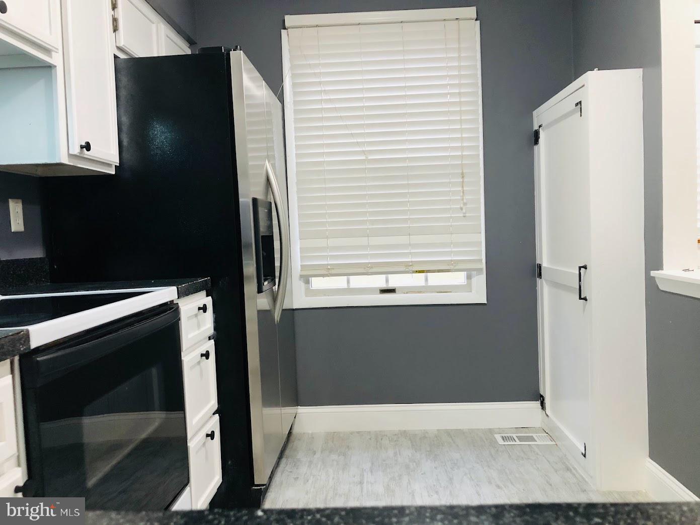 1636 Devil Lane Woodbridge, VA 22192 - Photo 6 of 29