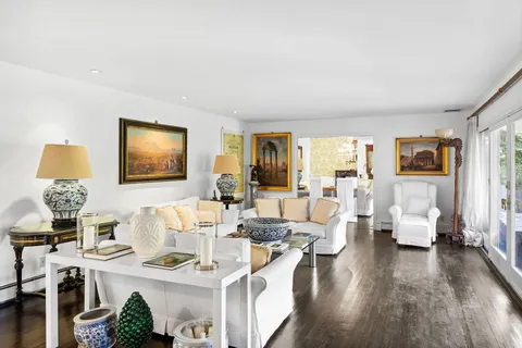 $8,495,000 | 115 Heady Creek Lane, Southampton, NY 11968
