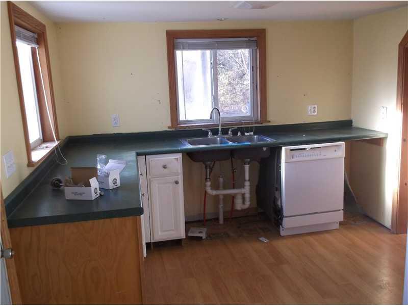 4 West Waldo Road Belfast, ME 04915 - Photo 4 of 9 Kitchen.