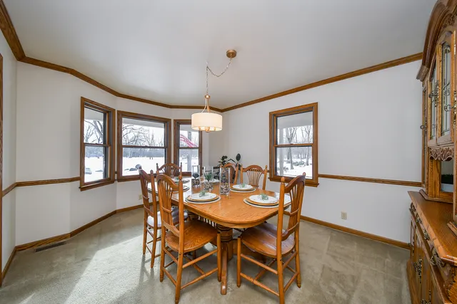 $575,000 | 38 Walnut Creek Lane, Oswego, IL 60543