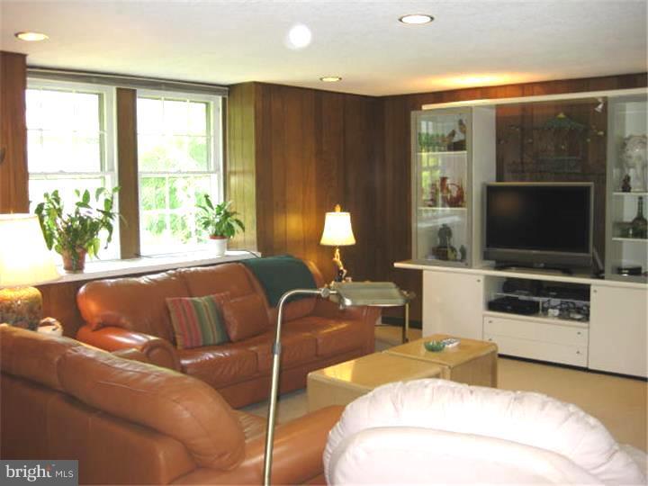 521 Putnam Road Merion Station, PA 19066 - Photo 15 of 24 Gallery Image 15