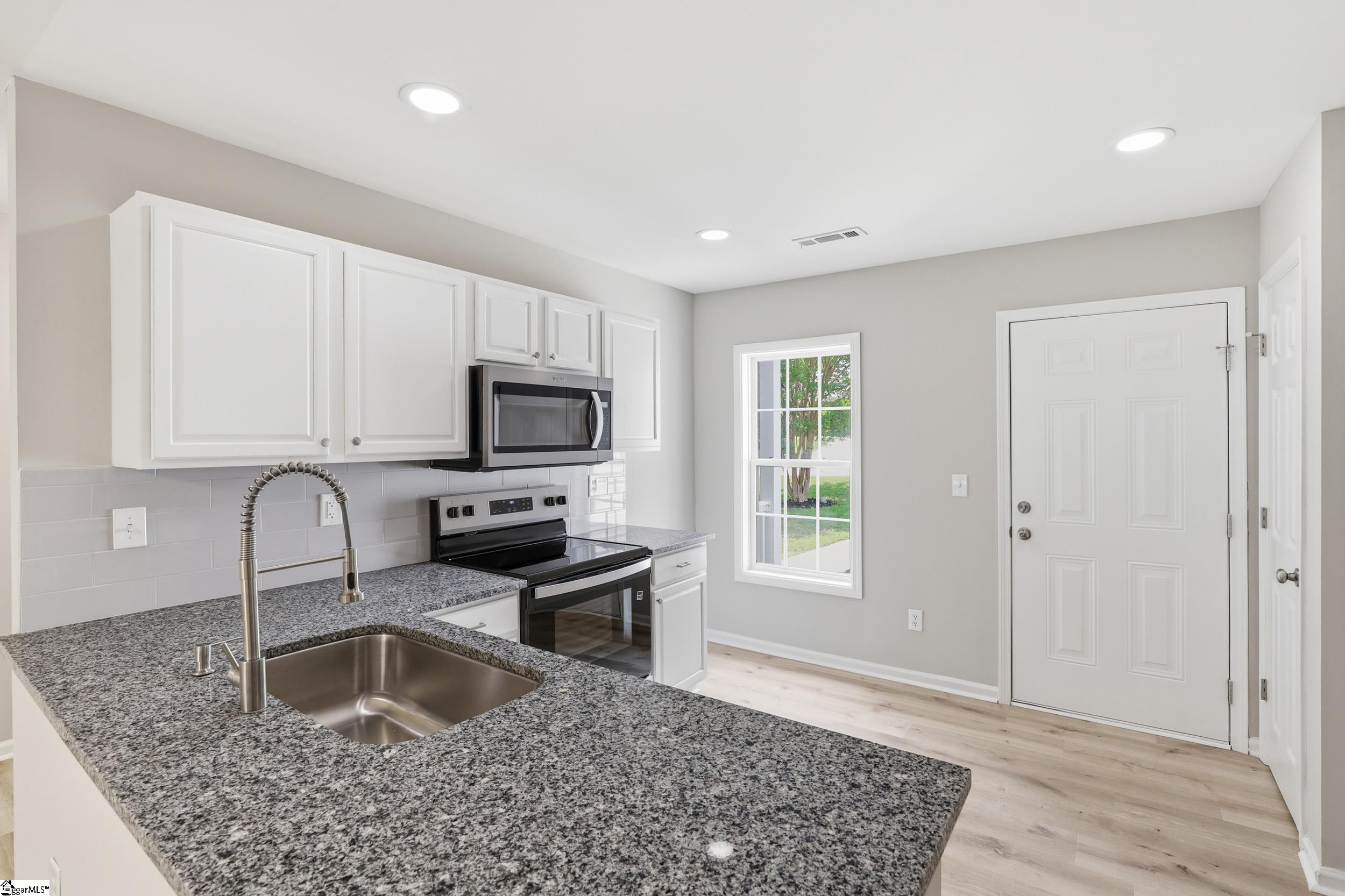 113 Midwood Road Travelers Rest, SC 29690 - Photo 10 of 41 Gallery Image 10