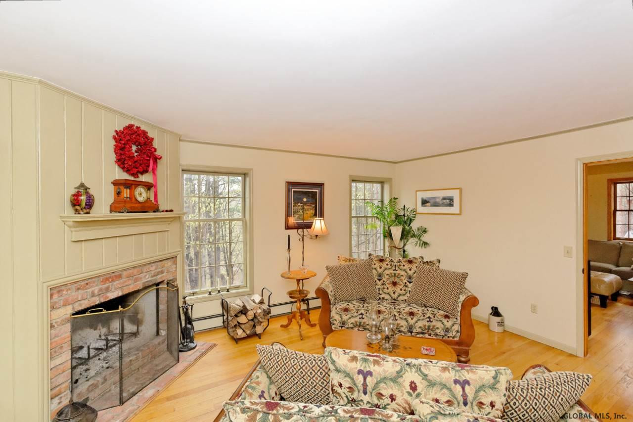 19 Heather Ridge Road Poestenkill, NY 12018 - Photo 3 of 25 Photo 3