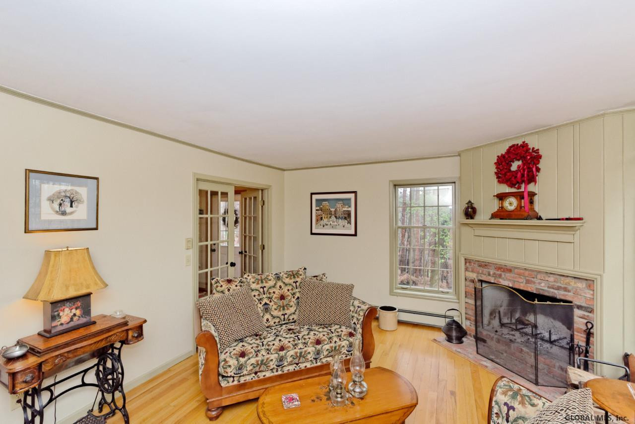 19 Heather Ridge Road Poestenkill, NY 12018 - Photo 4 of 25 Photo 4