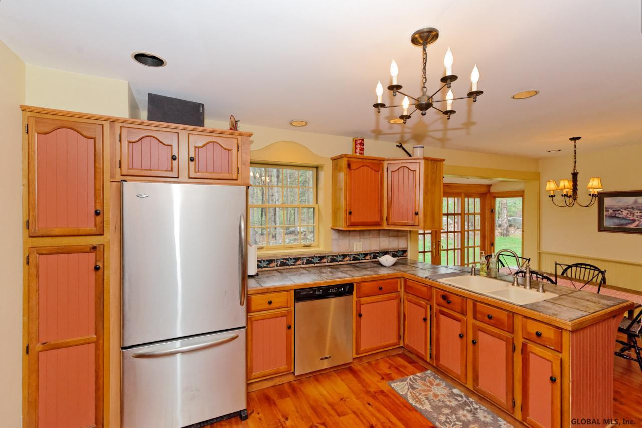 19 Heather Ridge Road Poestenkill, NY 12018 - Photo 6 of 25 Photo 6