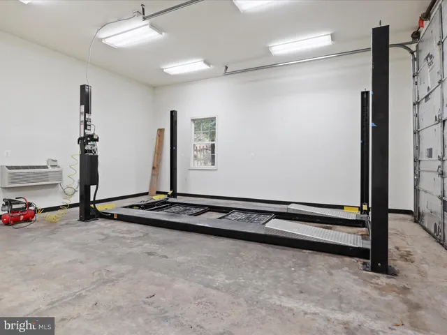 $949,999 | 7533 Hollindale Court, Alexandria, VA 22306