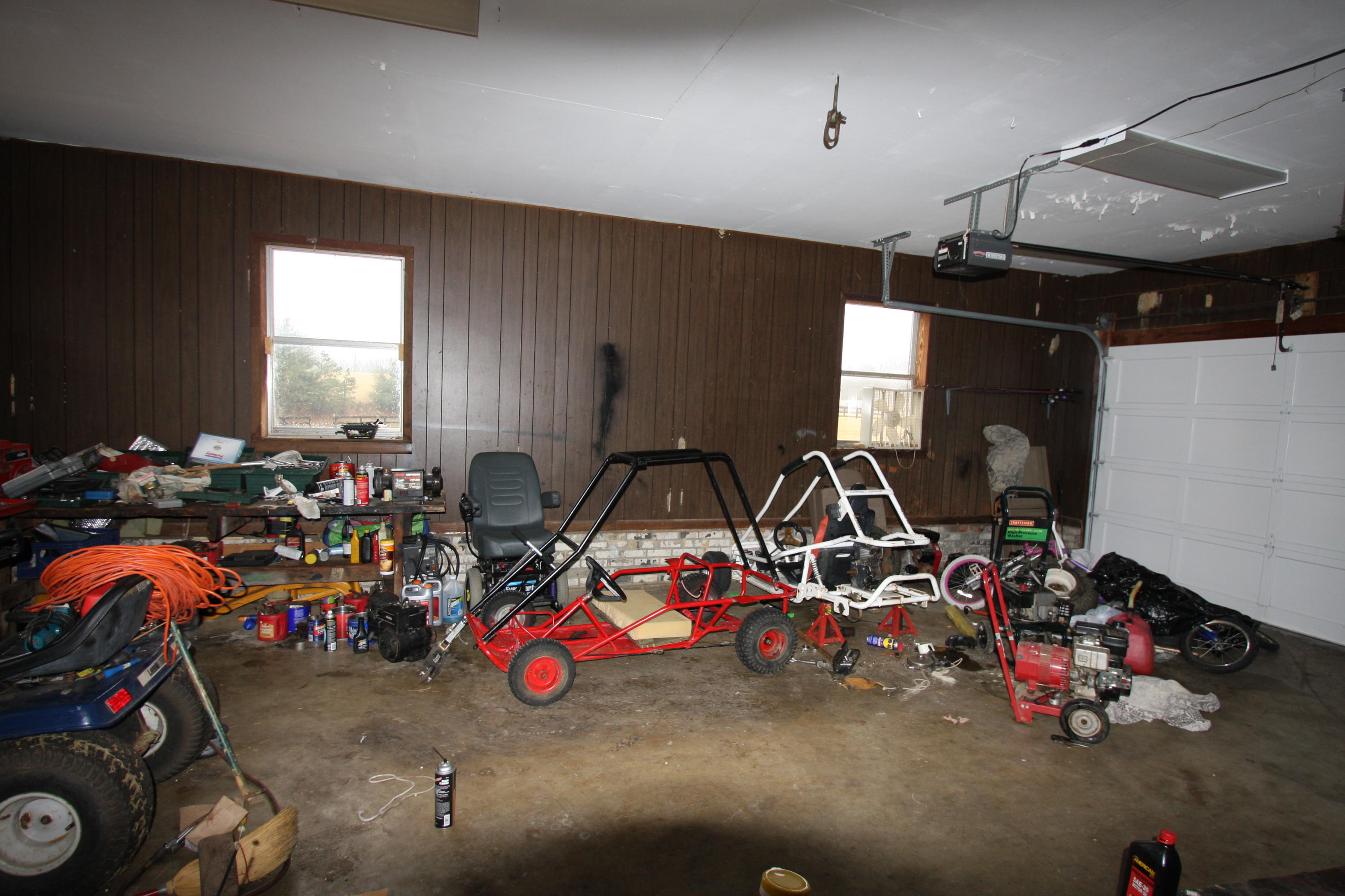 671 Hugh Jones Road Sunbright, TN 37872 - Photo 5 of 7 Garage