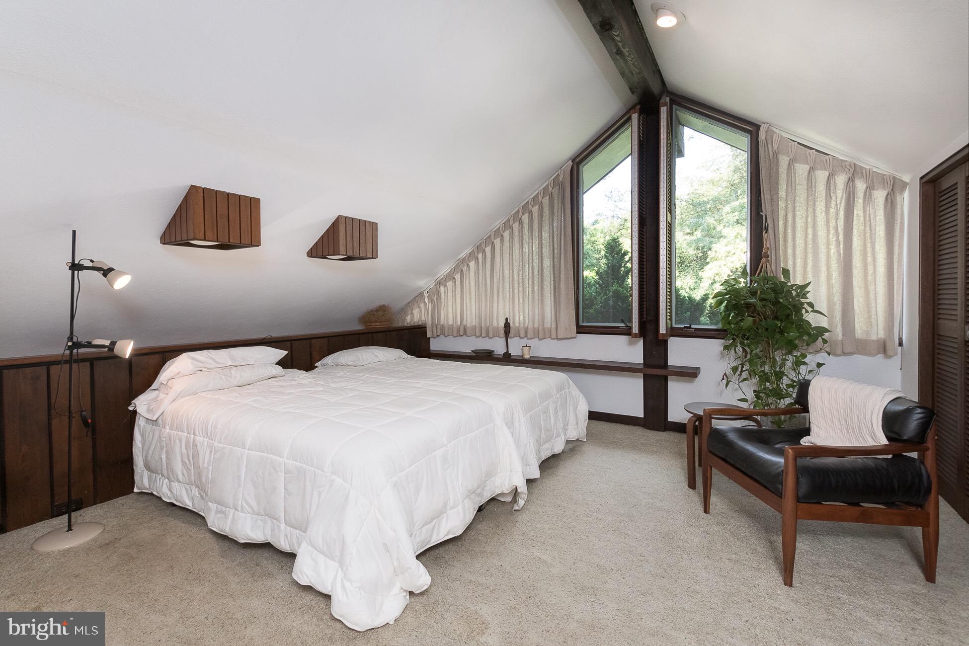 845 Golf View Road Moorestown, NJ 08057 - Photo 22 of 40 A front to back, light-filled, main bedroom .