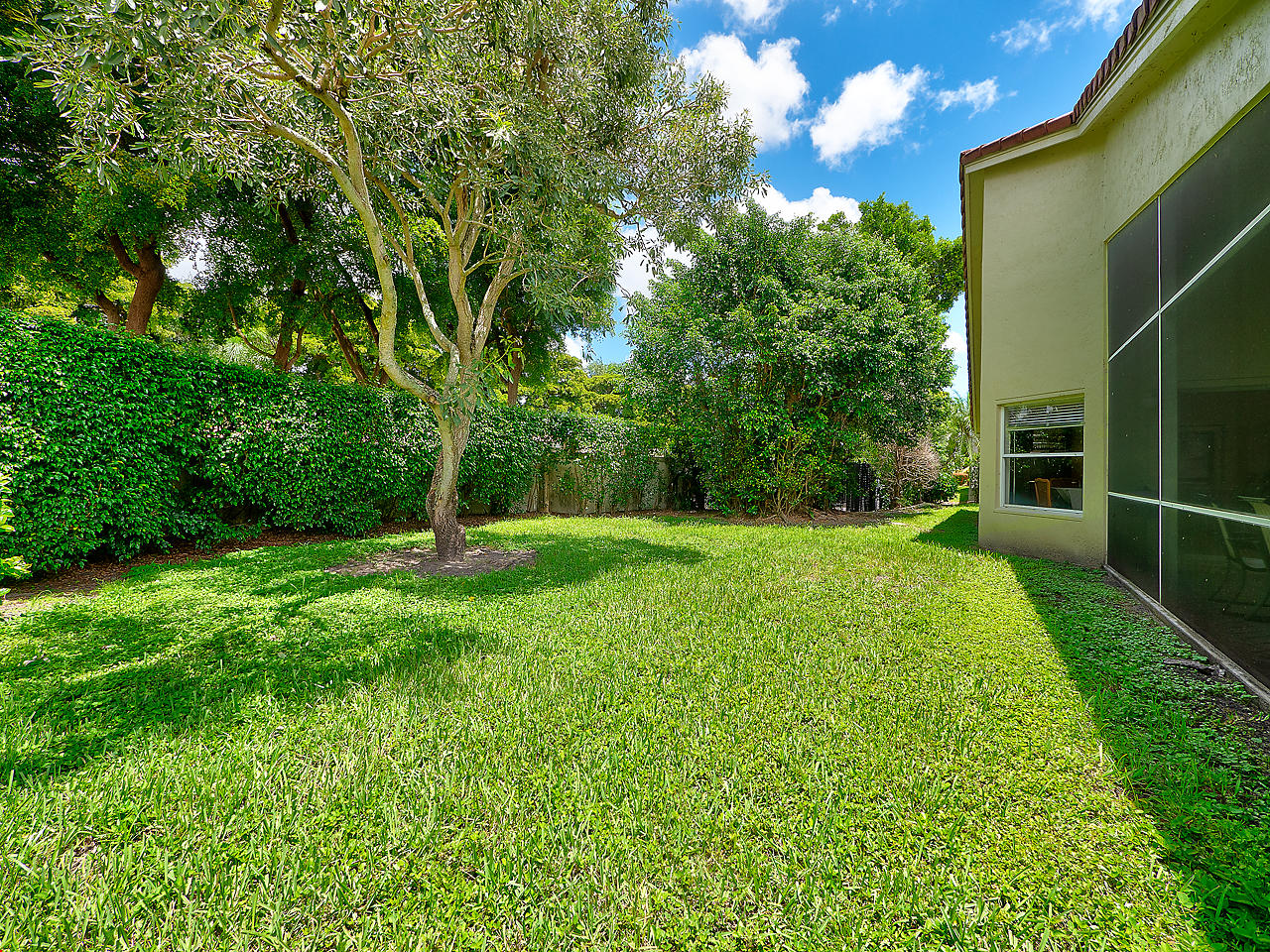 7044 Falls Road East Boynton Beach, FL 33437 - Photo 21 of 22 Backyard