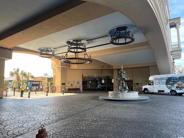 $1,380,000 | 100 North Beach Boulevard, Unit 1702, North Myrtle Beach, SC 29582