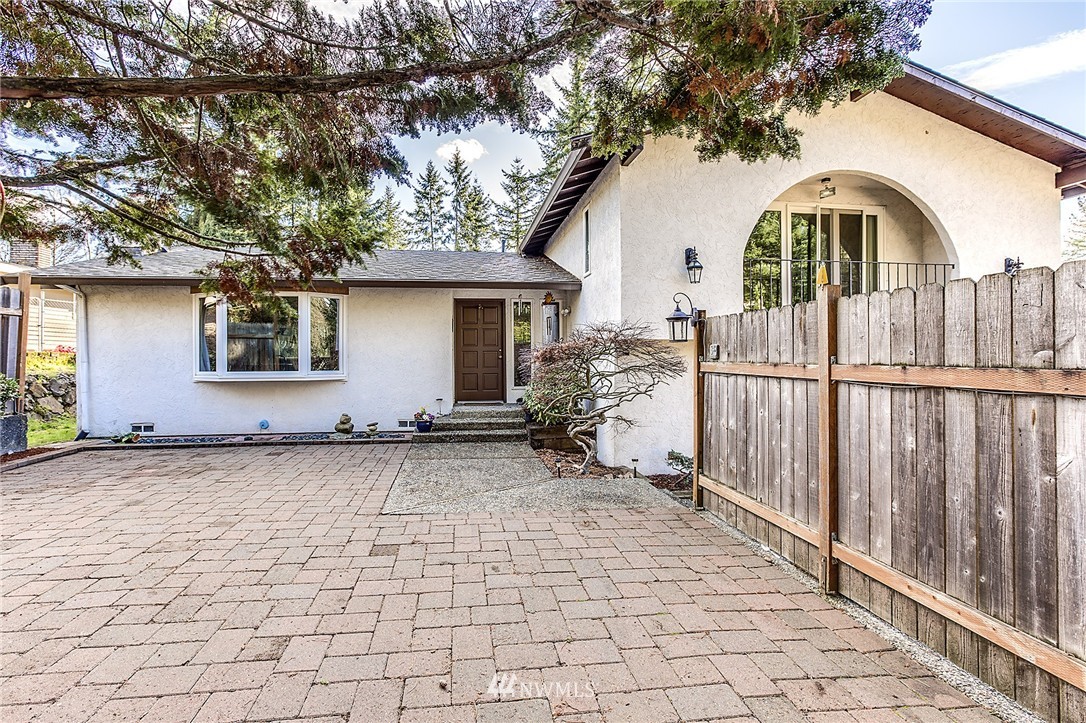 16805 Southeast 144th Street Renton, WA 98059 - Photo 2 of 20 Gallery Image 2