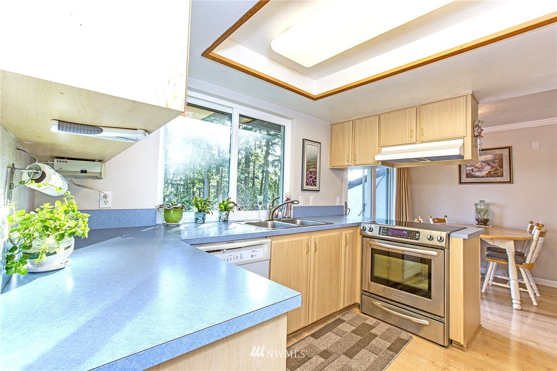 16805 Southeast 144th Street Renton, WA 98059 - Photo 8 of 20 Gallery Image 8