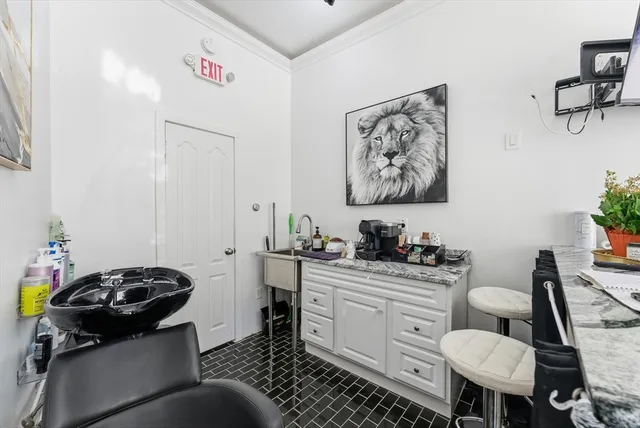 $2,000,000 | 287 East Street, Ludlow, MA 01056