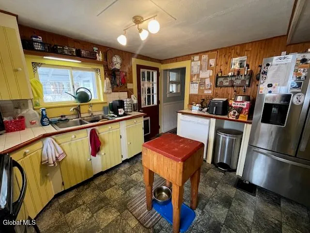 $245,000 | 9 Academy Street, Salem, NY 12865