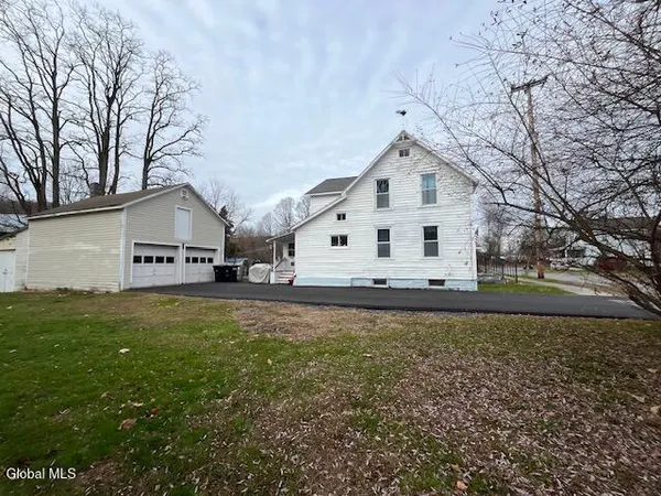 $229,900 | 9 Academy Street, Salem, NY 12865