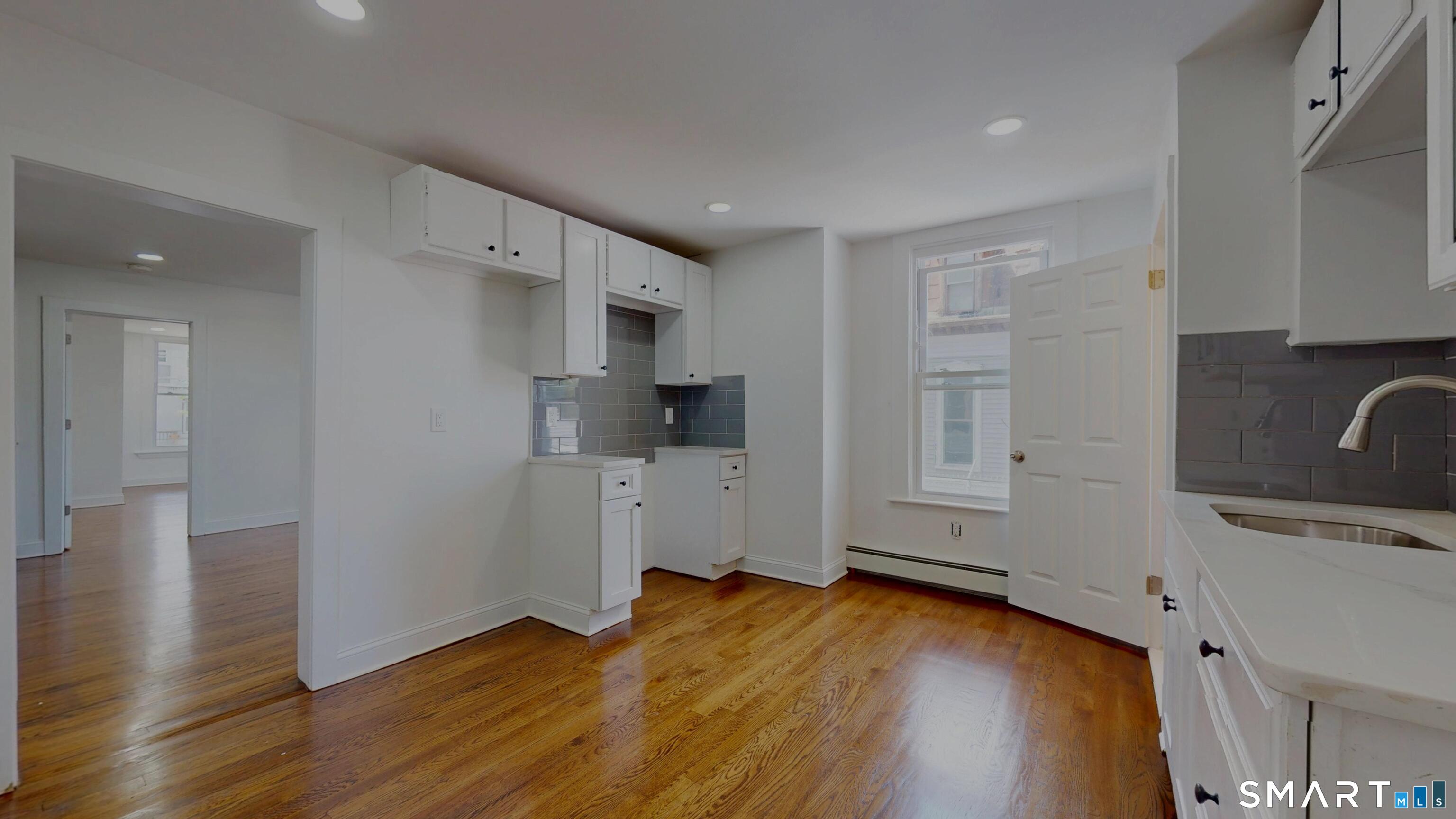 24 Bond Street Hartford, CT 06114 - Photo 14 of 24
