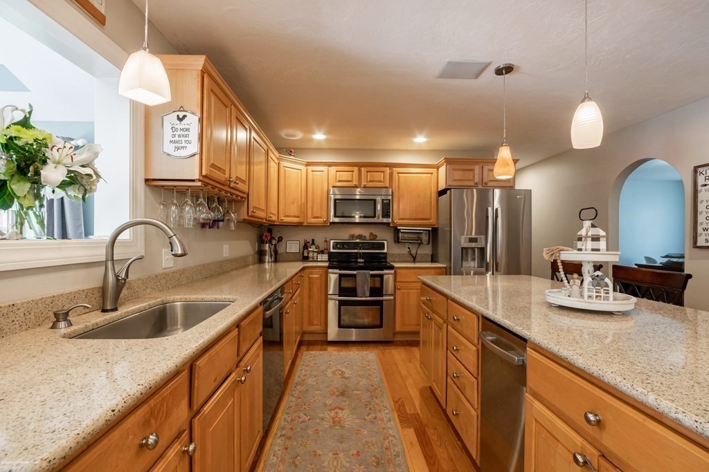 105 McCormick Road Spencer, MA 01562 - Photo 3 of 36 Gallery Image 3