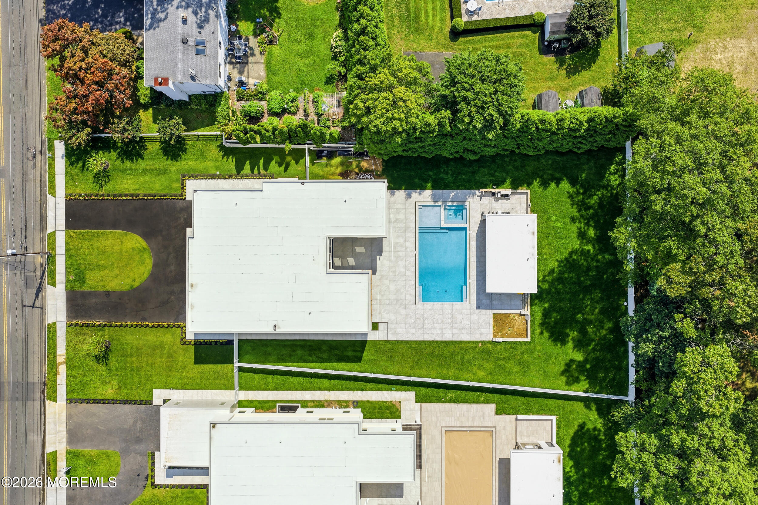 46 Whalepond Road Oakhurst, NJ 07755 - Photo 11 of 103 008