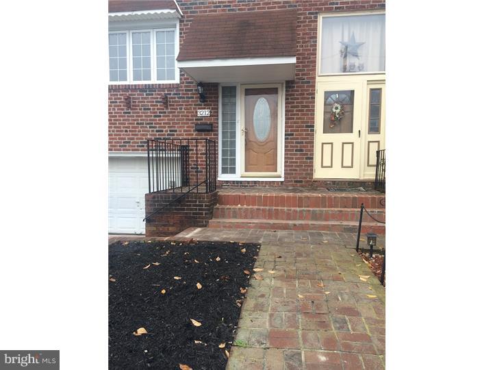 3212 Holly Road Philadelphia, PA 19154 - Photo 1 of 13 Exterior Front