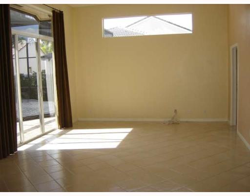 327 Fairmont Road Weston, FL 33326 - Photo 8 of 8 Den/Family/Great Room