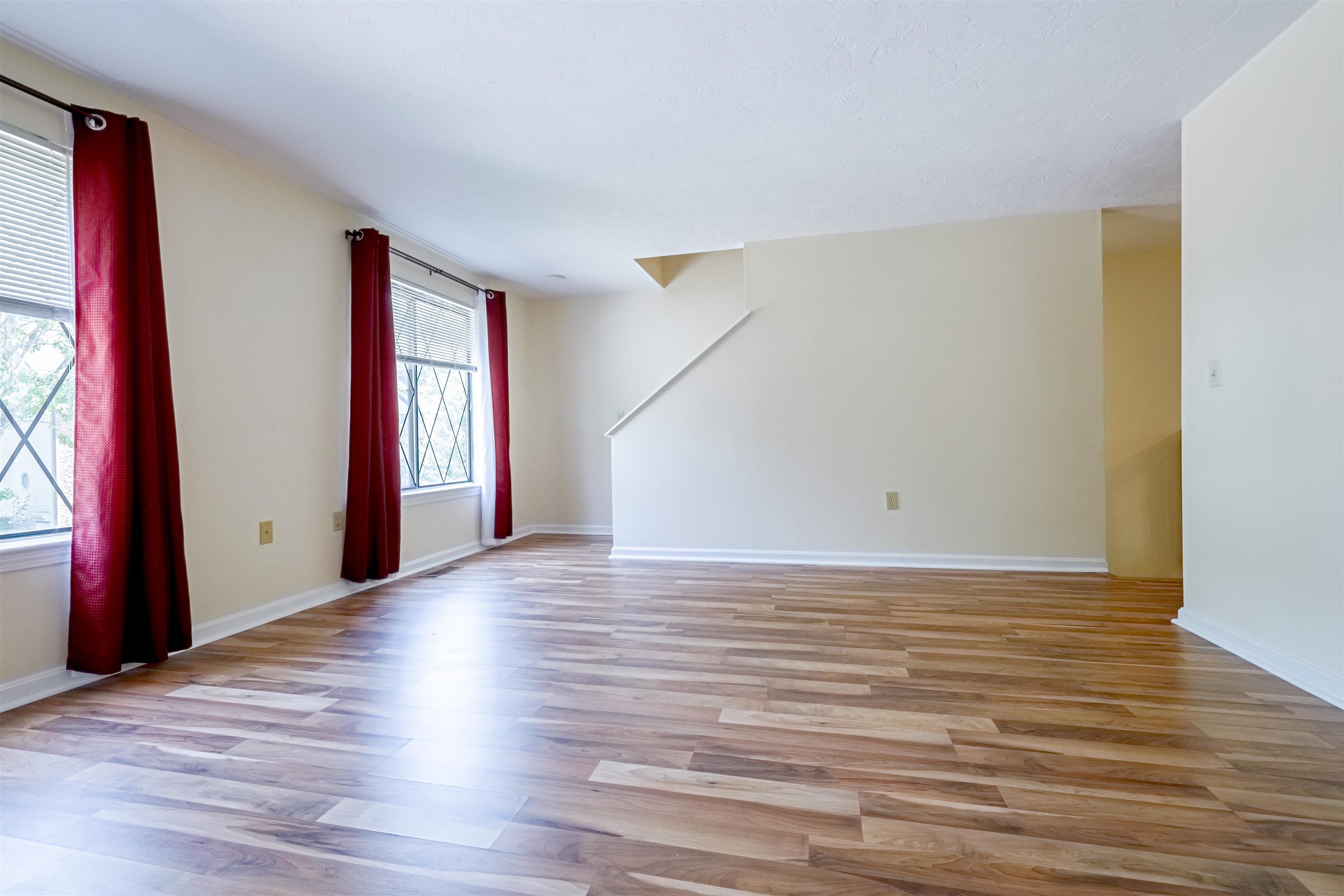 22 Vanden Road Merrimack, NH 03054 - Photo 7 of 34 Gallery Image 7