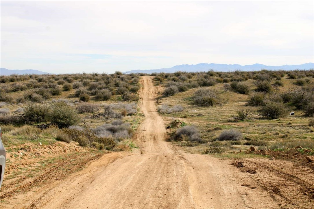 80999 Sonora Road Phelan, CA 92371 - Photo 15 of 18