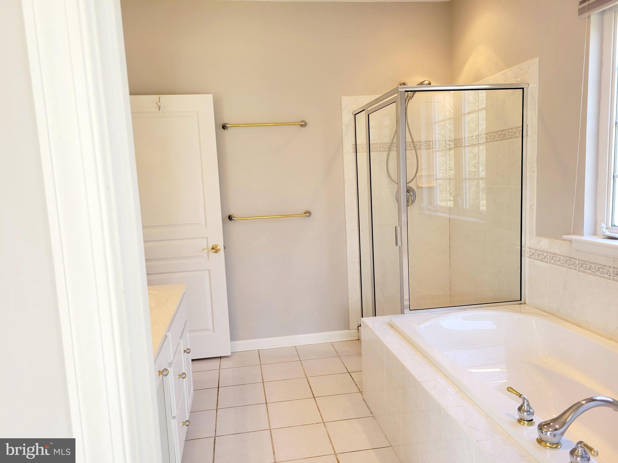 30 Pennington Court Riverside, NJ 08075 - Photo 40 of 95 master bathroom