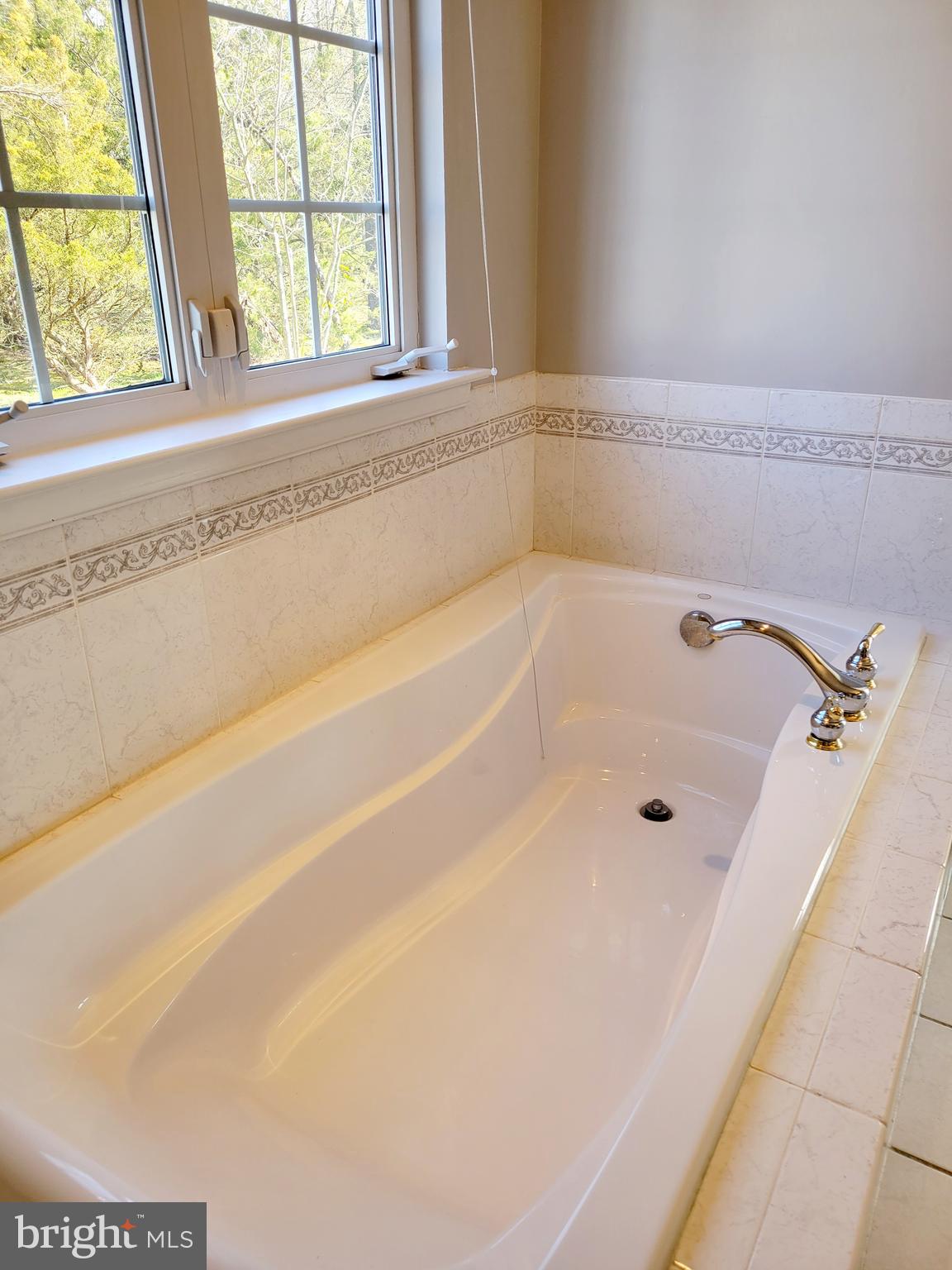 30 Pennington Court Riverside, NJ 08075 - Photo 42 of 95 garden tub